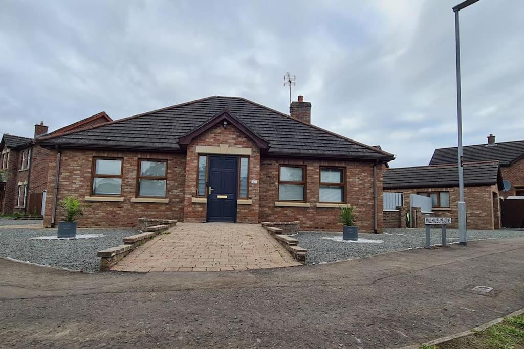 Millhouse Cottage A Luxury 3 Bed Bungalow Antrim Exterior foto